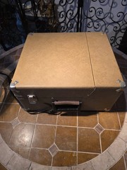 Audiotronics 304A Portable Suitcase Record Player Turntable (working condition)