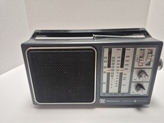 GE General Electric 4-Band AM FM TV Sound Weather 7-2945A Portable Radio 1970s