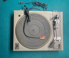 Pioneer PL-115D 2-Speed Belt-Drive Turntable