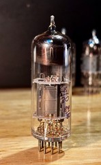 Single nice 12BH7 BRIMAR brand as Mullard BLACK PLATES Preamp Tube UK Tested NOS