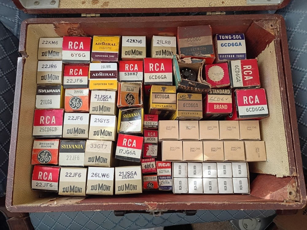 Lot of 84 Vintage TV Audio Vacuum Tubes (NOS) Inside an Old Case