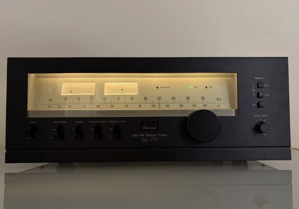 Sansui TU-717 AM/FM Stereo Tuner Serviced Fully Functional Manual Schematic NM