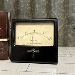 Vintage Voltage Gauge Meter by Masters Instruments, Sydney Australia – BOXED