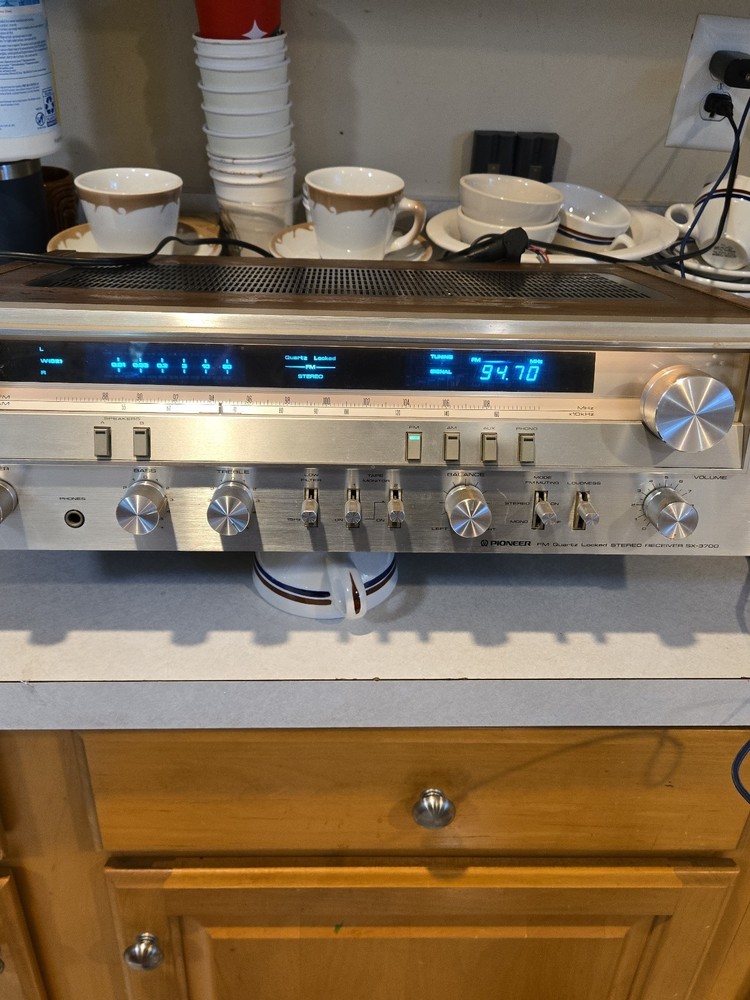 Pioneer SX-3700 Stereo AM/FM Vintage Receiver