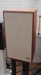 Acoustic Research AR3a Improved European model. Near excellent condition!