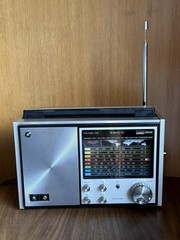 VTG Montgomery Ward Airline GEN-1473A FM AM CB SW Solid State 8 Band Radio WORKS