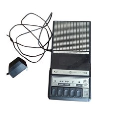 Vintage General Electric Portable Cassette Tape Recorder w cord Model 3-5014B