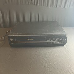 GE Pro-Fect VG4010 4-Head VHS HQ Video Cassette Player/Recorder-untested