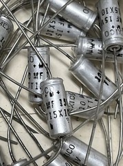 MALLORY TT15X10 10MFD. 15 V. CAPACITORS (LOT OF 25)