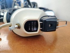 Vintage/Retro Headphones Deluxe MX300T Vintage 16 Ohm Ear-Pad Headphones