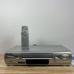 Panasonic PV-V4623S Blue Line 4-Head Hi-Fi Stereo VHS VCR Omnivision With Remote