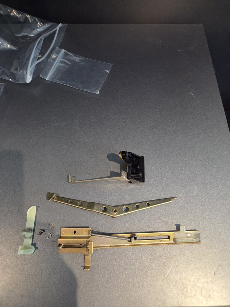 Pioneer PL-518 Turntable Part Out Mechanism , Levers. assorted parts