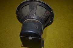 JENSEN / MAGNAVOX field coil pedestal speaker sounds Ok , original surround bad