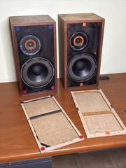 Vintage Acoustic Research AR-4x Speakers Pair – Sold AS IS for restore/repair
