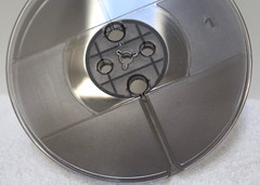 JAPAN FOGGY GRAY PLASTIC 7&Prime; inch TAKE-UP REEL for 4-track 3.75 ips 7.5 ips