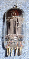 1 Tung-Sol 12AX7 Vacuum Tube – 1960&rsquo;s Vintage ECC83 Audio Twin Triode