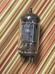 1 Strong Test Telefunken Ribbed Plate 12AX7 tube