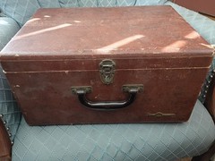 Lot of 84 Vintage TV Audio Vacuum Tubes (NOS) Inside an Old Case