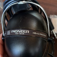 Pioneer SE-205 Stereo Over-Ear Headband Headphones, Black (Double Earpieces)