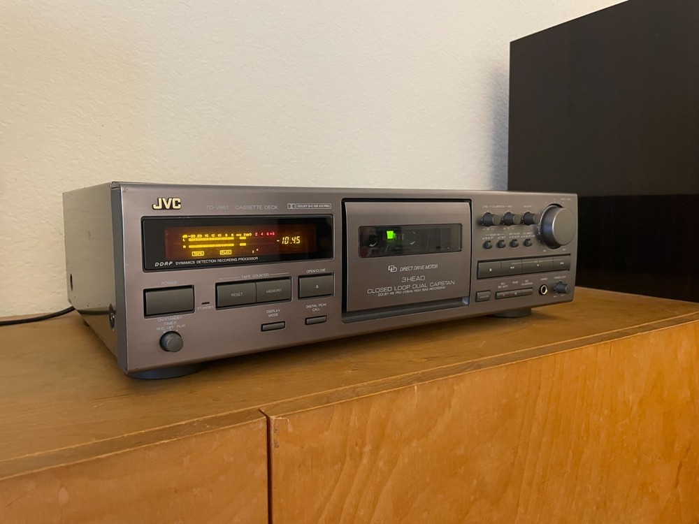 JVC TD V661 3-head Direct Drive Cassette Deck