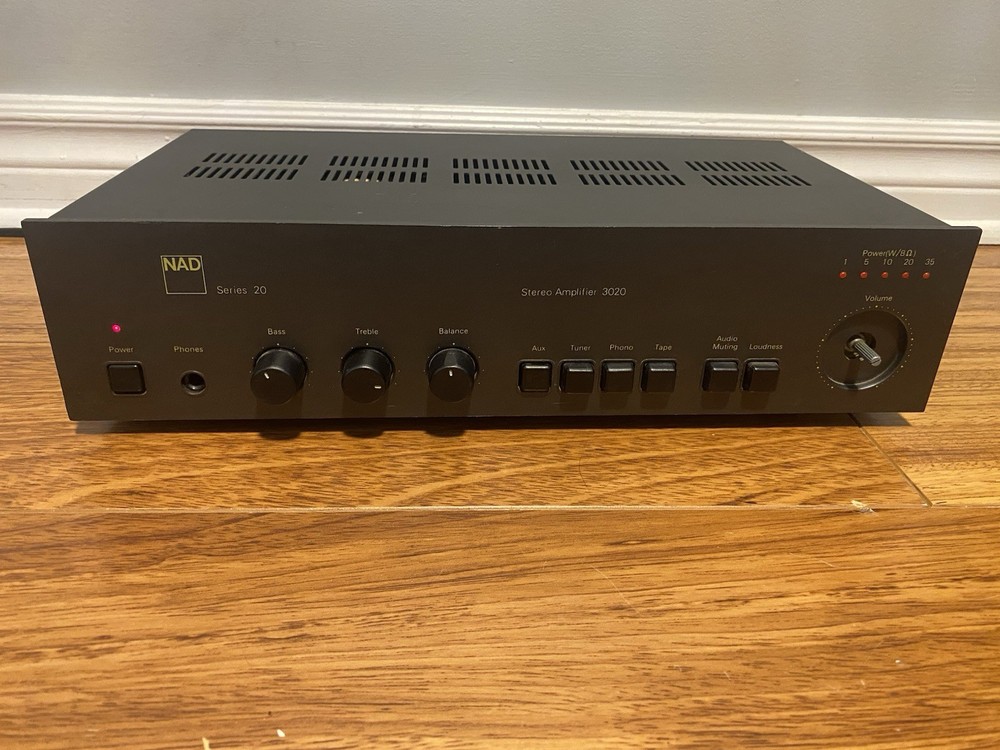 NAD 3020 Series 20 Hi-Fi Stereo Amplifier *Missing Dial Knob*