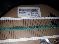 LOT OF 250 NEW GENUINE VISHAY DALE IRF04ER330K IR-4 33uH 10% HI END INDUCTORS!