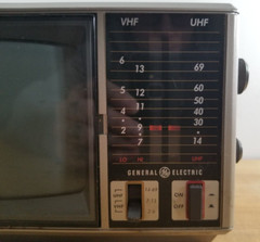 Vintage GE Spacemaker 7-7130A 1986 Portable TV B/W