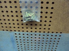 J C Penny 683-1322 Bottom Panel/Mounting Screws/Feet. Parting Out 683-1322.