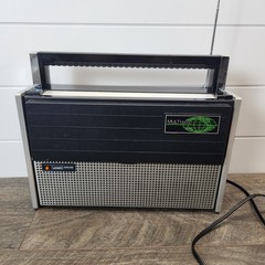Vintage Montgomery Ward Airline GEN 1488 A Band AM/FM Multiband Radio