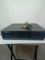 Vintage Zenith VCR VRE200 Vhs Player No Remote Tested