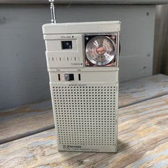 Vintage Emerson P3755A Transistor AM FM Radio Prop Hand Held Portable 9v Tested