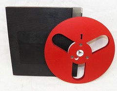 (1) Single Red 7&Prime; Metal Take Up Reel w/ Hard Plastic Case ~ Preowned