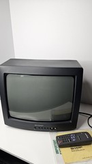 SHARP 13&Prime; CRT TV Retro Gaming Color Television Model 13N-M100B W/ Remote Tested