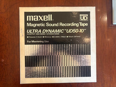 Maxell UD50-10 1/4&Prime; Magnetic Sound Recording Tape w/ 10.5&Prime; Metal NAB Hub Wheel