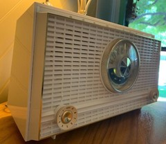 Champagne White 1960s MCM RCA Victor Radio Model 1-F-2E: Now a Bluetooth Speaker
