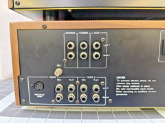 VINTAGE AKAI AM-2450 STEREO INTEGRATED AMP & AKAI AT-2450 AM/FM TUNER COMB(7744)