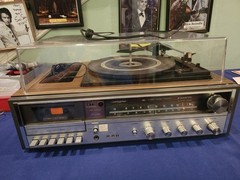 Sanyo JXT6420 Stereo Music System Receiver Turntable Cassette AM/FM Silver Japan
