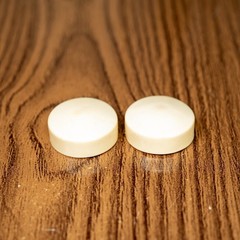 Vintage Original generic Plastic Radio Knobs 2pc 1940s-50s 1/4” Splined Shaft