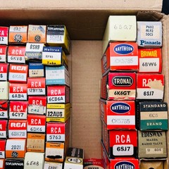 Vintage USA Radio TV Vacuum Tube Lot RCA Raytheon Sylvania Brimar Mixed NOS Used