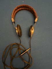 Vintage Project/One Stereo 200 Professional Headphones