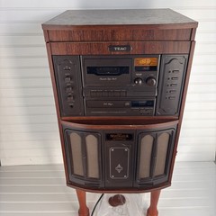 TEAC Nostalgia GF-480 Compact Hi-Fi Stereo System Turntable CD Cassette AM/FM