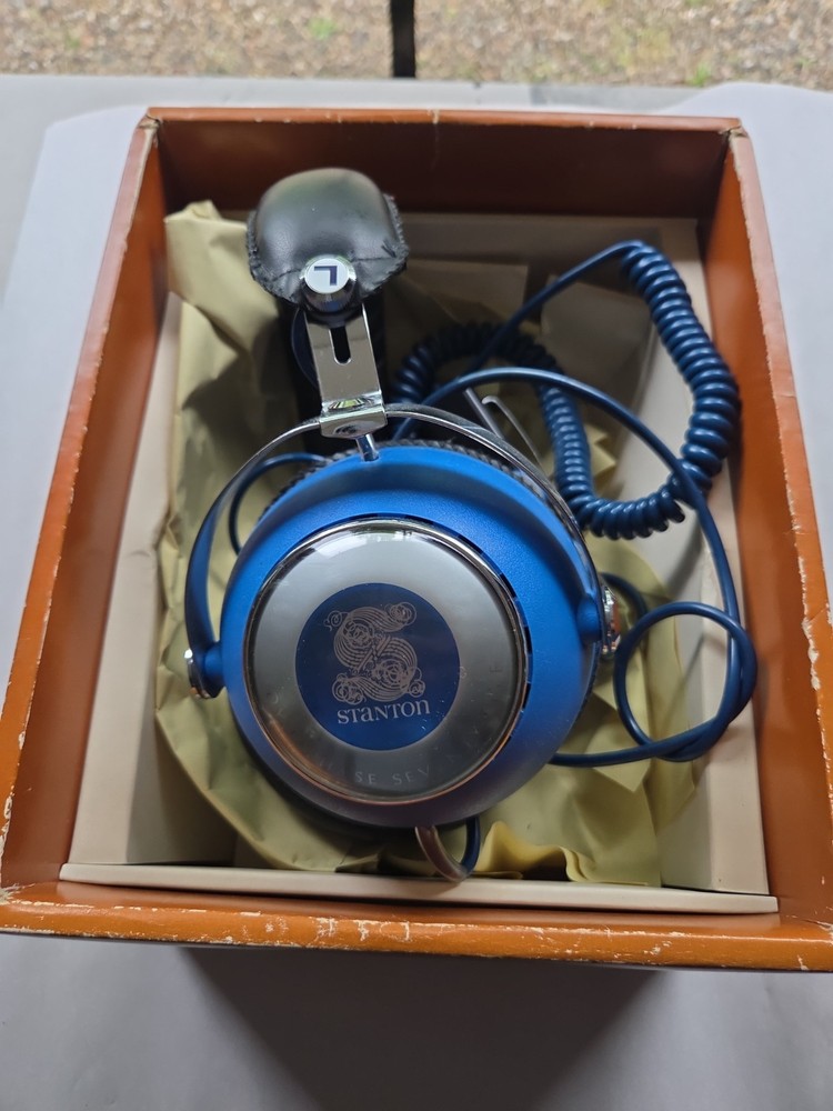 Stanton VTG Dynaphase 40 Stereo Headphones Over The Ear Blue