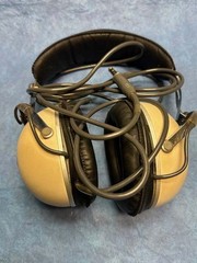 Pioneer SE-30 headphones