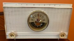 Champagne White 1960s MCM RCA Victor Radio Model 1-F-2E: Now a Bluetooth Speaker
