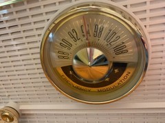 Champagne White 1960s MCM RCA Victor Radio Model 1-F-2E: Now a Bluetooth Speaker