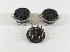 VINTAGE NOS LOT OF 3 UNBRANDED 11 PIN ACCESSORY TUBE SPEAKER SOCKETS & PLUG