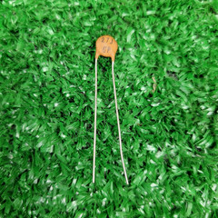 Lot of 75 Centralab 27pF Ceramic Disc Capacitor ±5% 27J GP New Old Stock