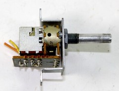 TASCAM MODEL 32 PITCH CONTROL 5168938000