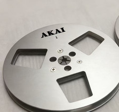 One silvery TAPE REEL Akai 7&Prime; inch Light Metal Aluminum Take Up Reel