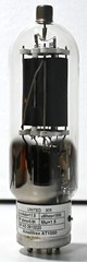 805 United Metal Base Clear Glass Amplitrex Tested Qty 1 Pc #3510020